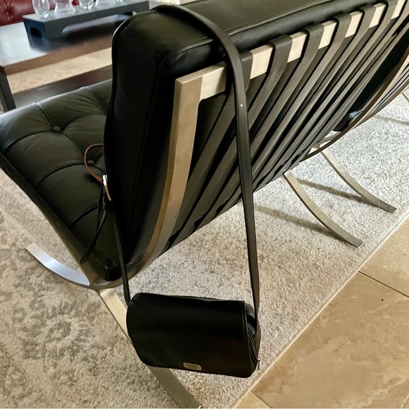 Esprit black crossbody Vegan! - Picture 9 of 9